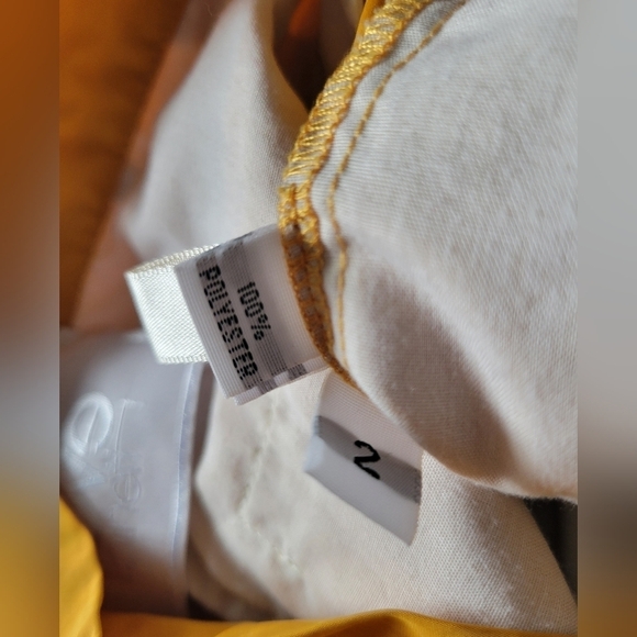 Love Binetti Pleated Pants Size 2 in Yellow - Picture 3 of 15